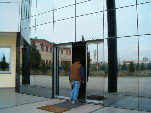 Fotoselli kapı
